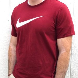 Men’s Nike Cotton T (maroon)